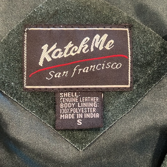 Women’s vest size small snap front - Picture 2 of 2